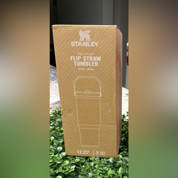 Stanley Pink customized Tumbler with cute hello kitty Design 30 oz - Picture 3 of 4